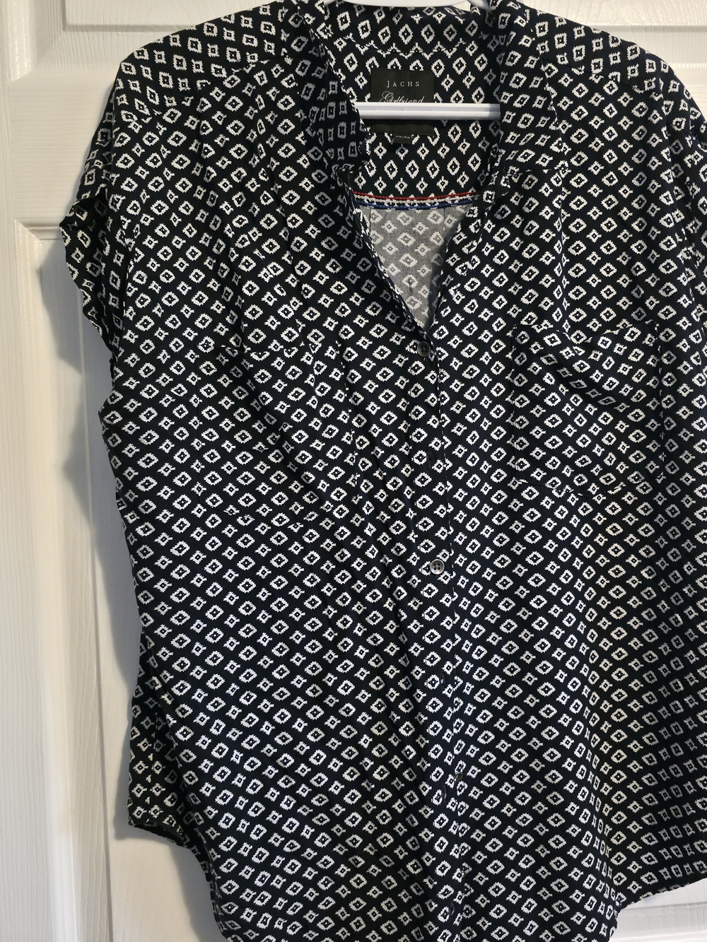 4/$67 Deal! JACHS Girlfriend Black and White Comfy Button-Down Shirt